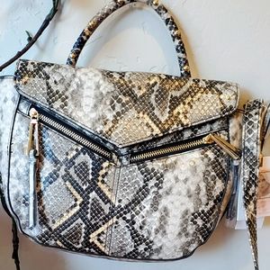 Beautiful Crossbody Jessica Simpsons